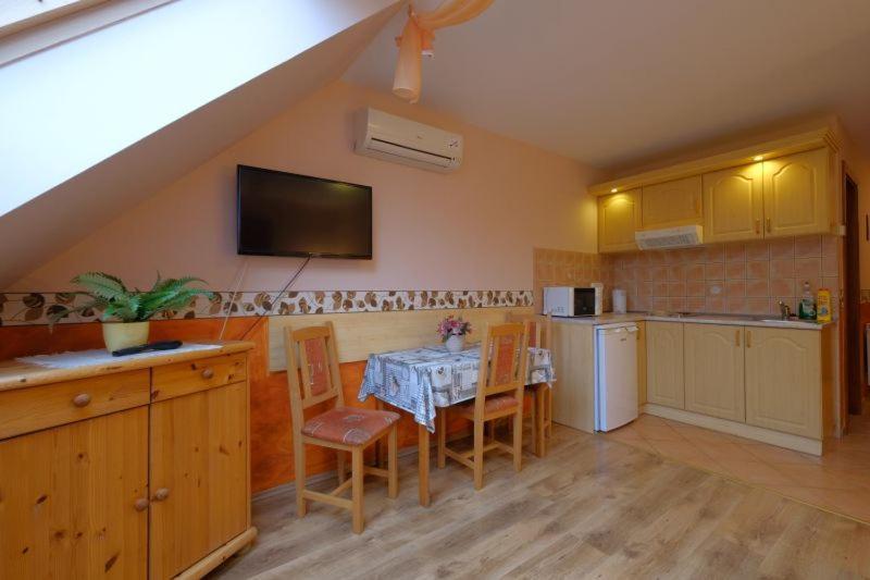 Rozmann Family Panzio & Apartmanhaz Sárvár Zewnętrze zdjęcie