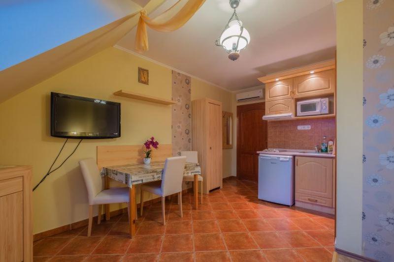 Rozmann Family Panzio & Apartmanhaz Sárvár Zewnętrze zdjęcie